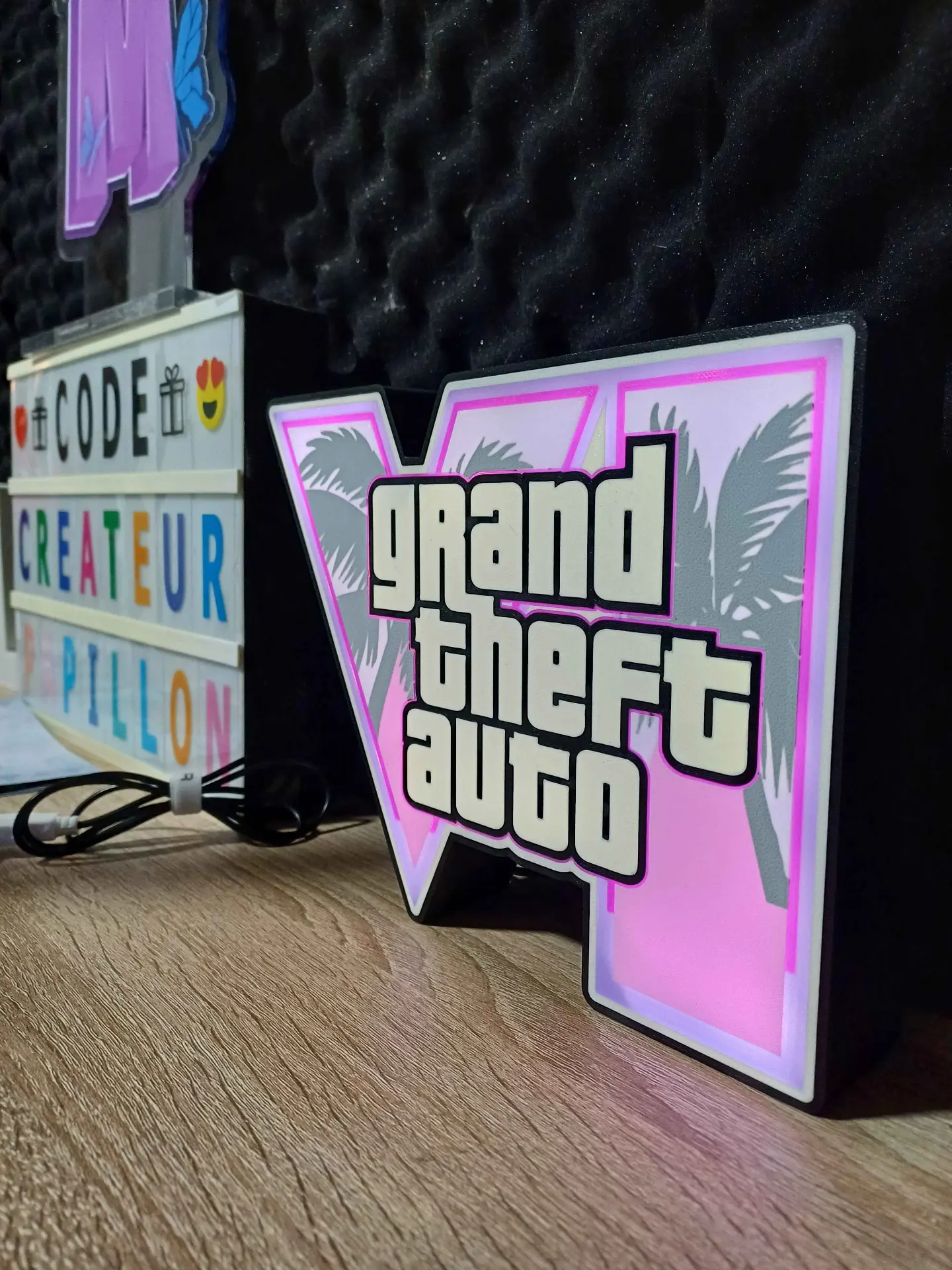 Lampe LED GTA 6 reçue par Maël Papillon